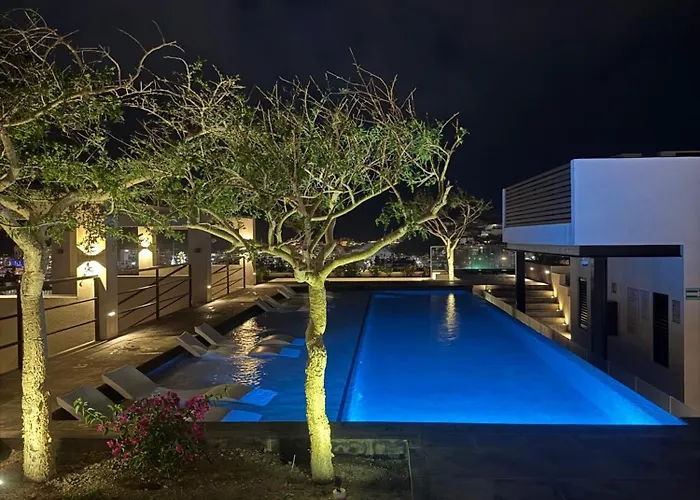 Premier Twin With Exclusive Rooftop Apartment